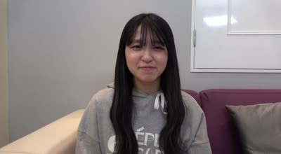 FC2PPV-4692690擅长撒娇迷惑年长男人的少女将大量精液注入敏感的身体