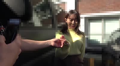 CAWD-829 監禁中出しキメセクに堕ちた売り出し中の巨乳女子●生 天羽りりか