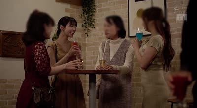 MIKR-010 蔵出し大量顔射