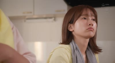 JUR-254 町内キャンプNTR テント内で中出しされた妻の【閲覧注意】浮気映像 小島みなみ