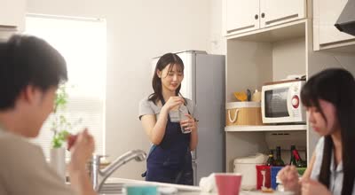 IPZZ-478 ノーブラ浮き乳首を無意識アピールしてくる彼女の巨乳お姉さんの天然スケベ誘惑SEX ボクをダメにするFcup神乳を全力揉みまくり 藤咲舞