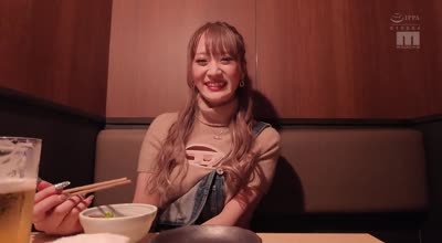 MIFD-575 令和の新ギャルスター爆誕！！クラブとチ〇コがLOVE過ぎる博多No1小悪魔ギャル クラブで逆ナン→ノリでAVデビュー 綾波れん