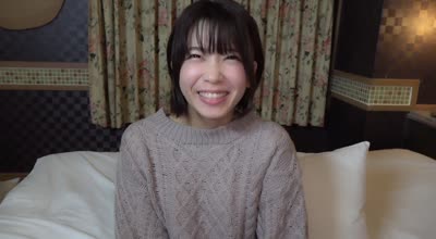 FC2PPV-4309878纤细美丽的身躯